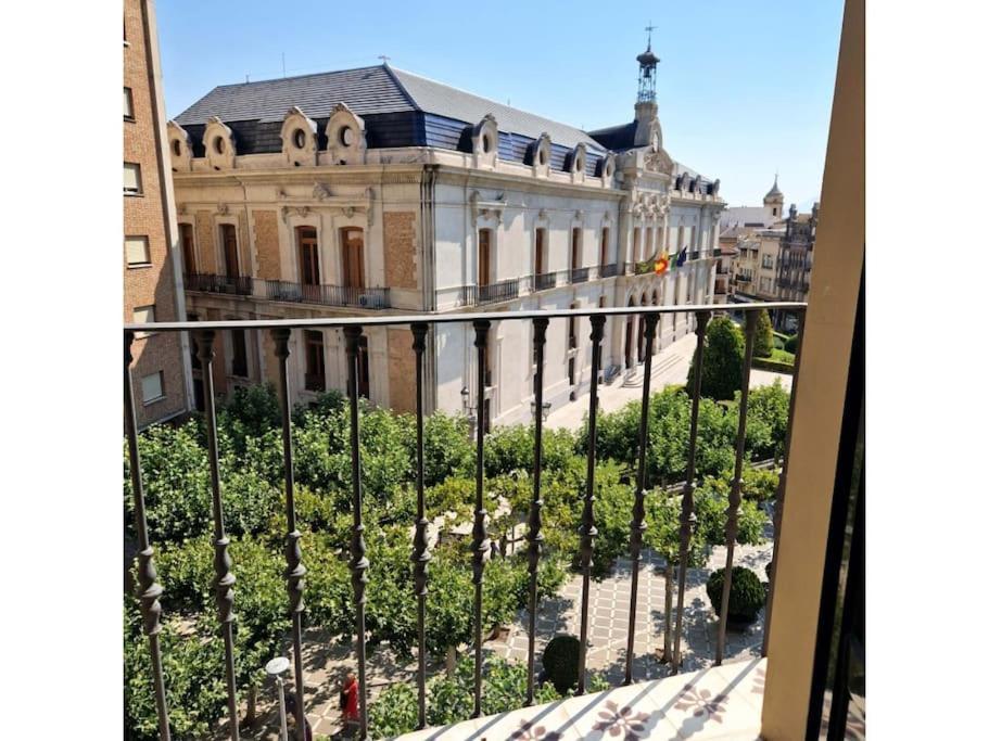 Duplex De Diseno Jaen Centro-Catedral Lejlighed Eksteriør billede